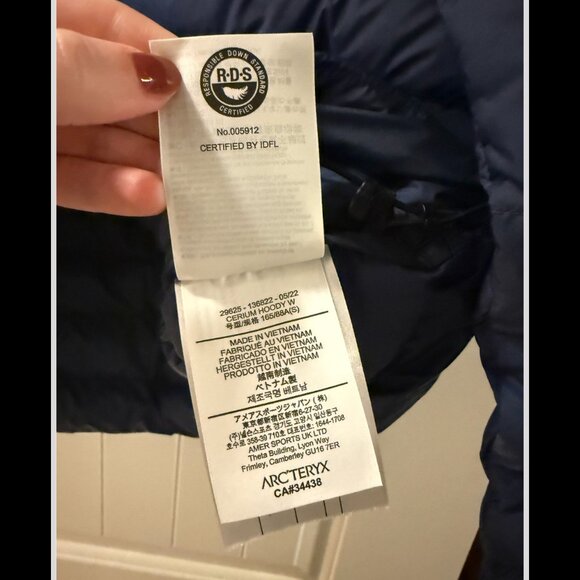 Arc'teryx Women's Cerium Down Hoody in Moonlit | Size S - Picture 8 of 9